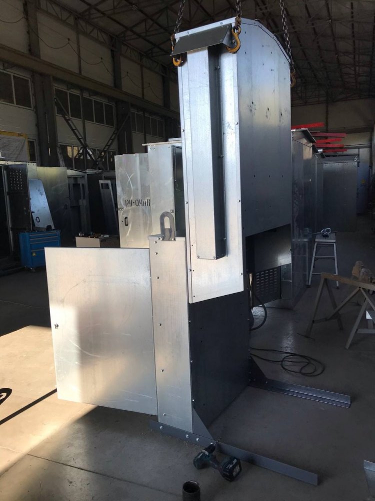 Комплектная трансформаторная подстанция шкафного типа мачтовая (КТПм)