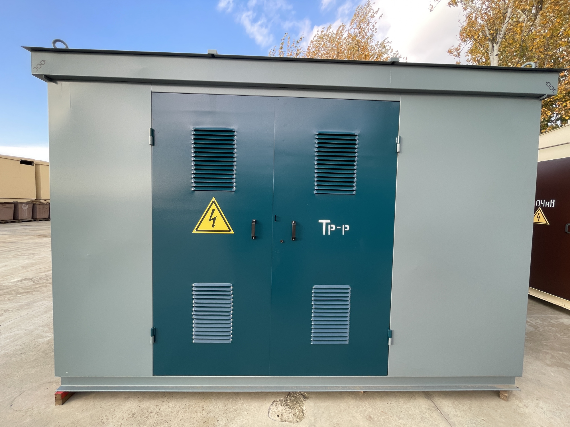 Киосковая комплектная трансформаторная подстанция в металлическом корпусе (КТПН, КТПП) 